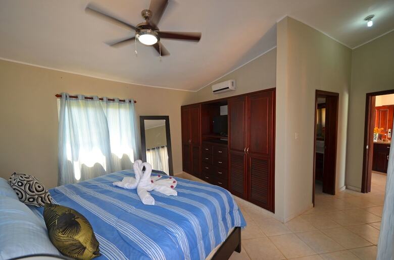 Villa Residencial Casa Linda