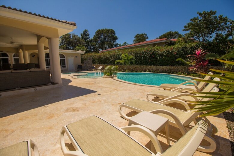 Villa Residencial Casa Linda
