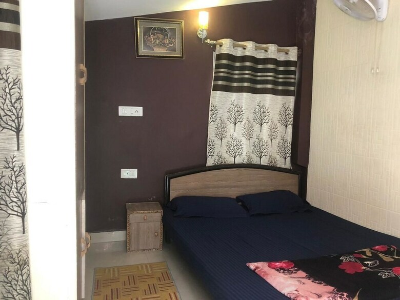Hostal Sonu Guest House