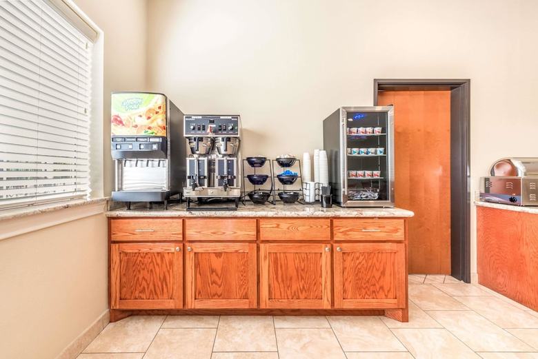 Hotel Ramada By Wyndham College Station