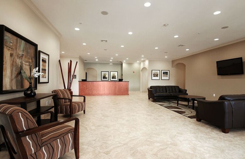 Hotel Ramada By Wyndham College Station