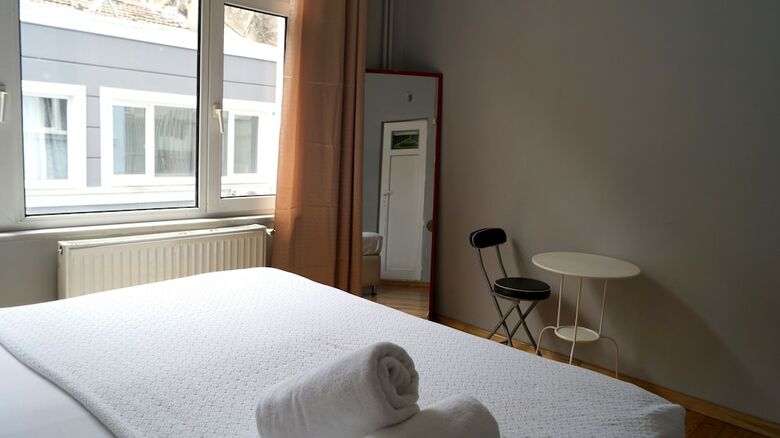 Hostal Windrose Hostel