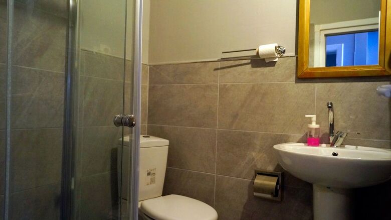 Hostal Windrose Hostel