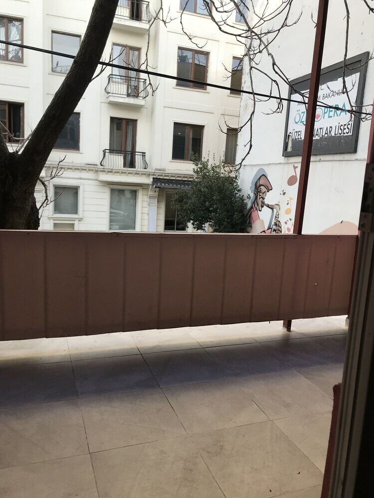 Hostal Windrose Hostel