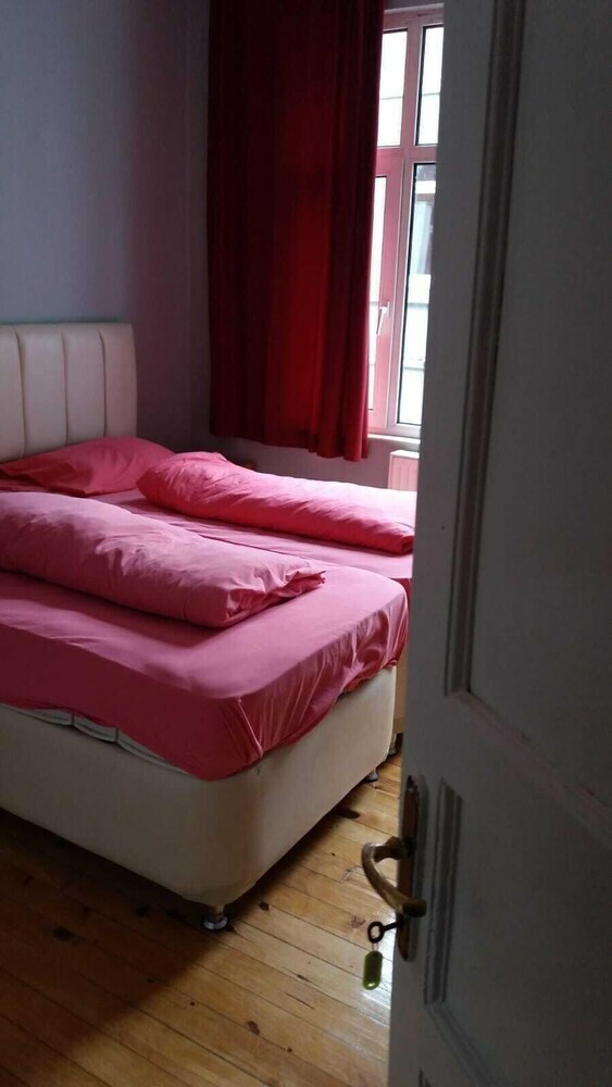 Hostal Windrose Hostel