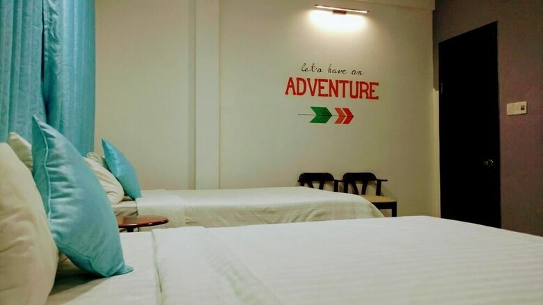 Hotel Sinai House