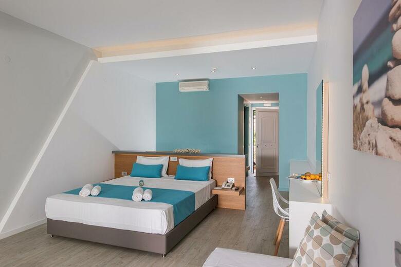 Balos Beach Hotel