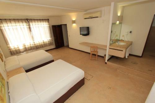 Hotel Plaza Tangolunda