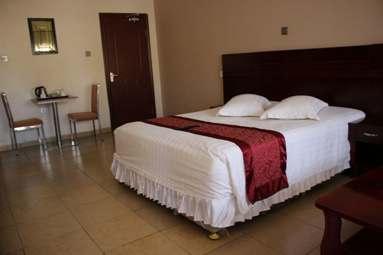 Hotel Golden Pillow Choma