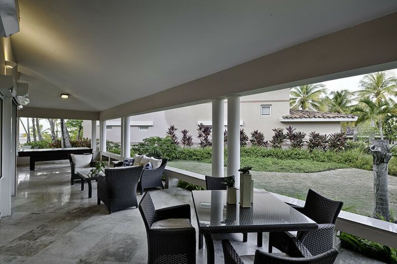 Villa Dorado Beach Cottages 14