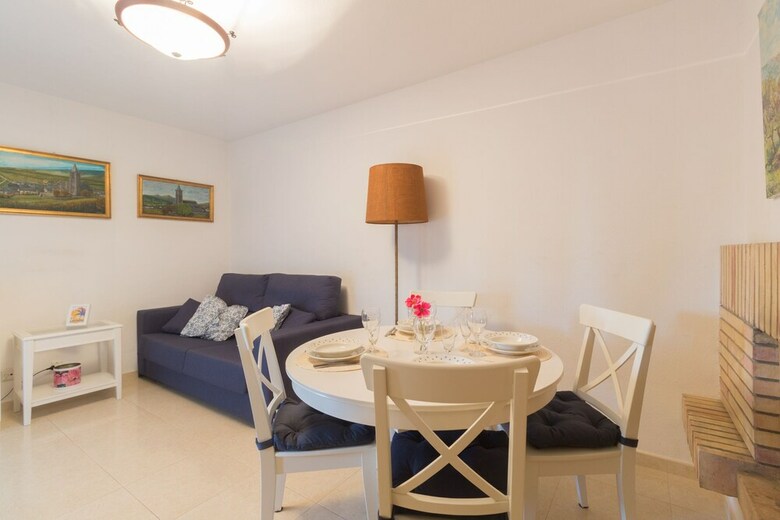 Apartamento Malvinas 214 Ref. 1026