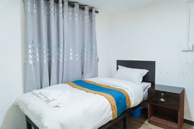 Hotel 32 Steps Hostel