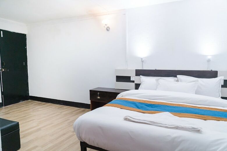 Hotel 32 Steps Hostel