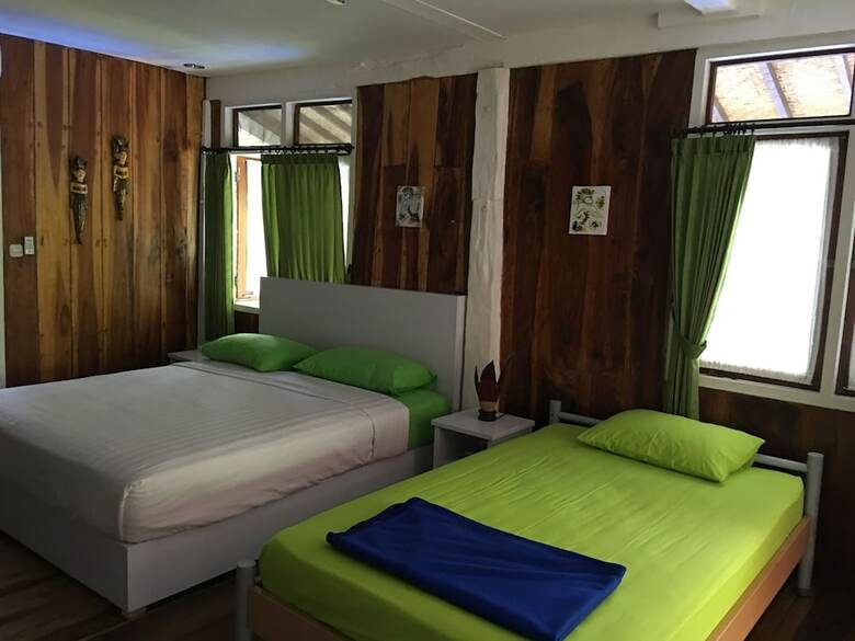 Bed & Breakfast White Orchid Eco Resort
