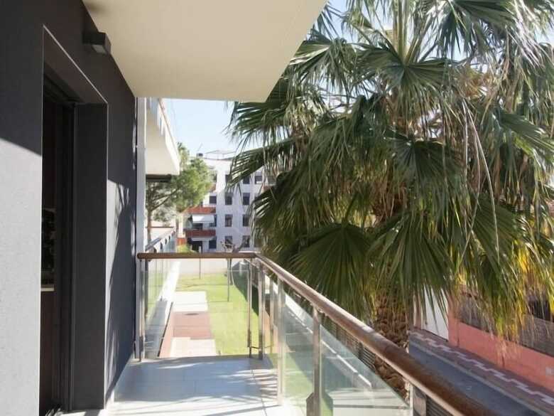 Apartamento Tropicana Ref. 1088