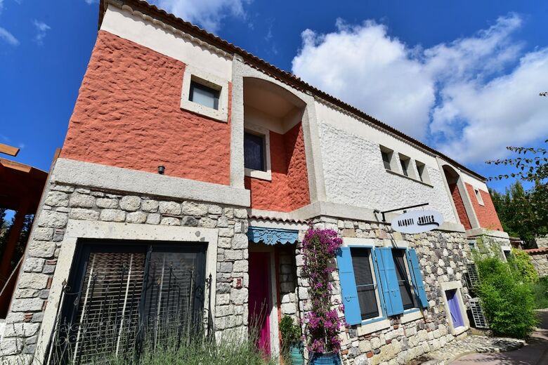 Apartamento Alacati Suites