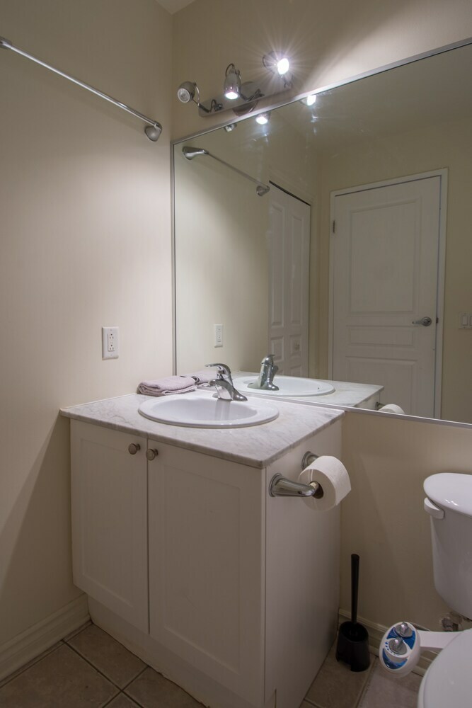 Airy Downtown Apartments By Nuage