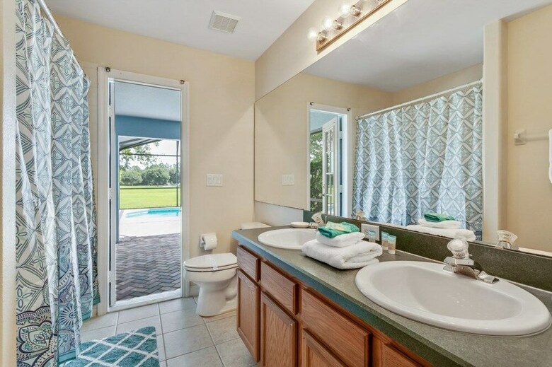 4br Pool Home In Orange Tree By Shv