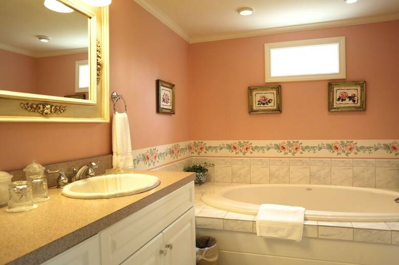 Bed & Breakfast Whalewalk Inn And Spa