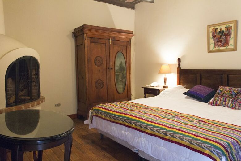 Bed & Breakfast Hotel Casa de Las Mascaras
