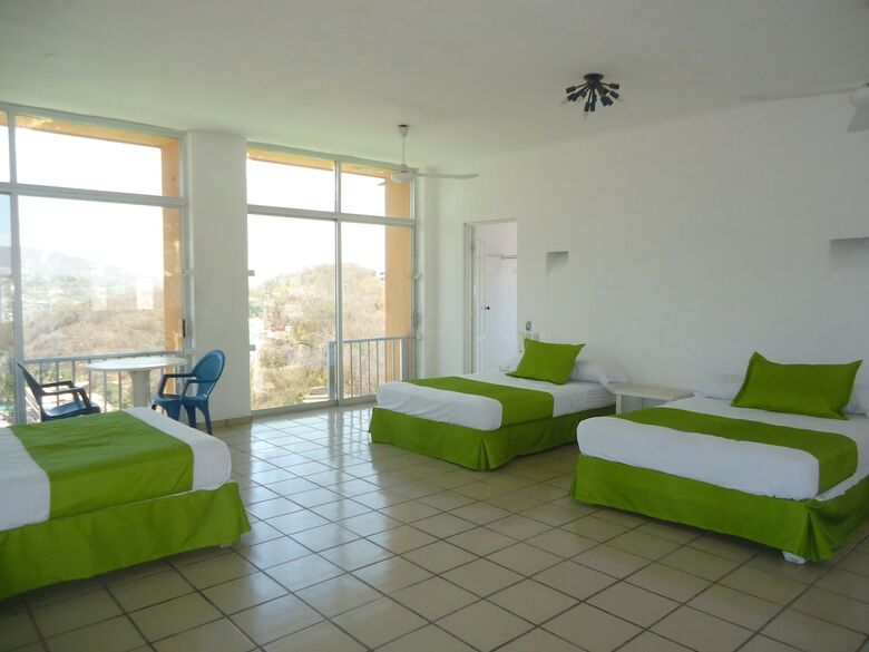 Hostal Casa Mexicana La Reyna