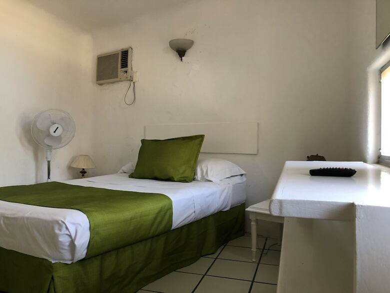 Hostal Casa Mexicana La Reyna