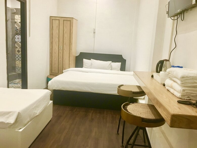 Hostal Queen Boutique Hotel - Hostel