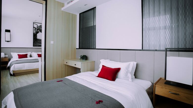 Floral Hotel Wuzhen Linshuige