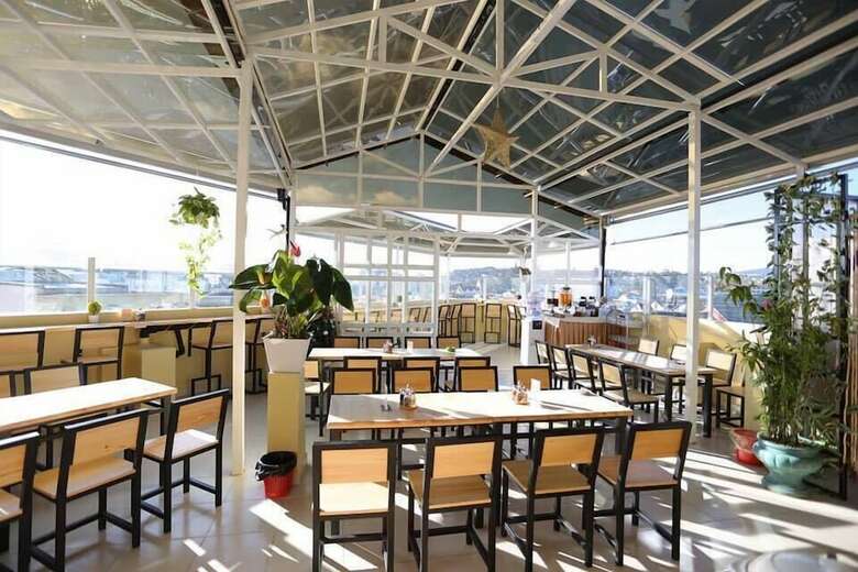 Trung Nhan Hotel