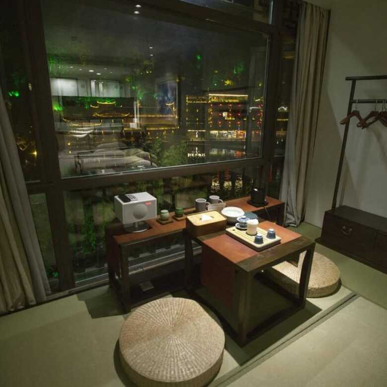 Floral Hotel Fenghuang Molan Riverview