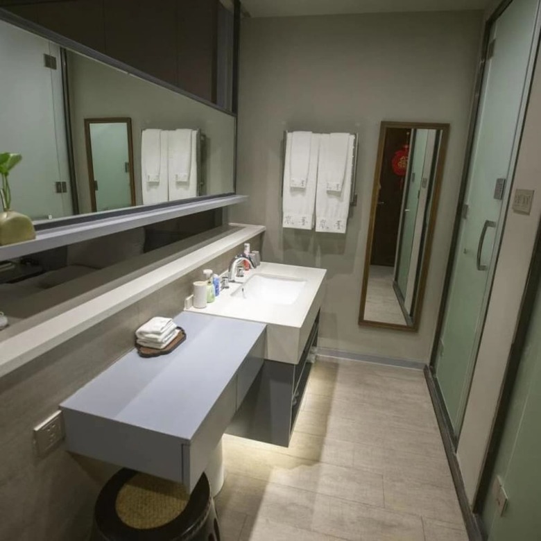 Floral Hotel Fenghuang Molan Riverview