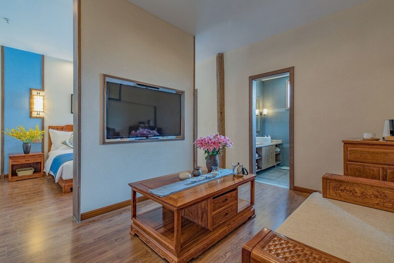 Floral Hotel Lijiang Qinyuan