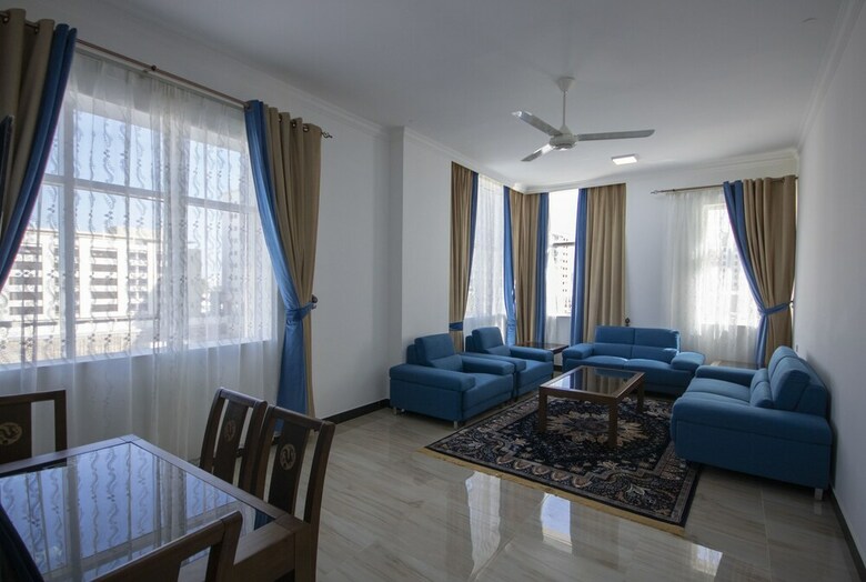 Aparthotel Home Station Hotel