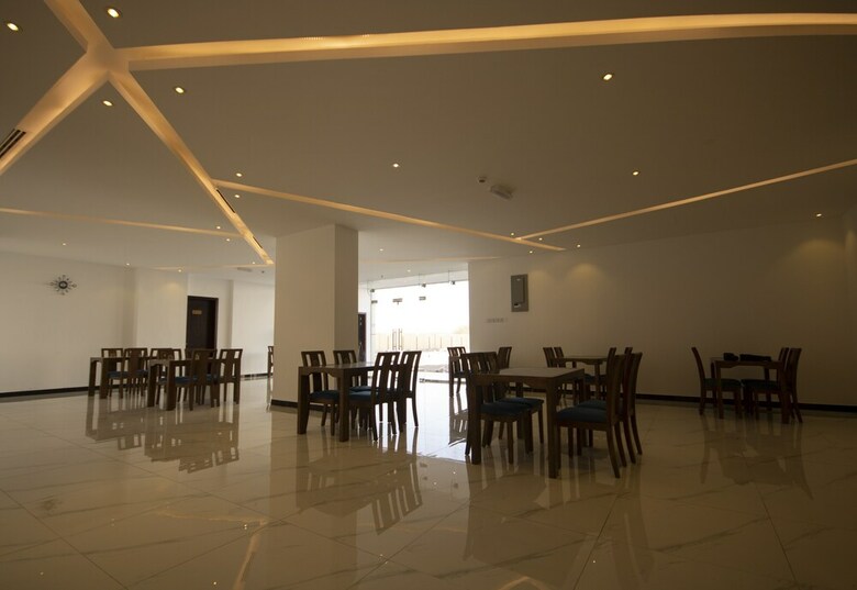Aparthotel Home Station Hotel
