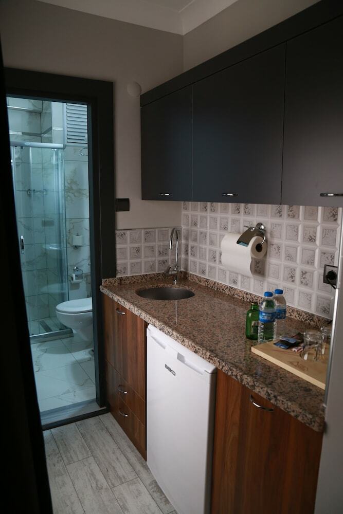 Hotel Azra Suite Otel