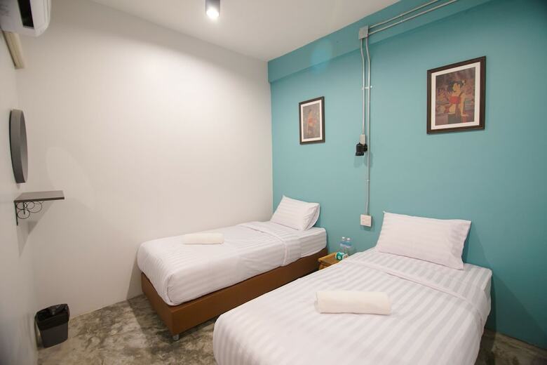 Hotel Suree House