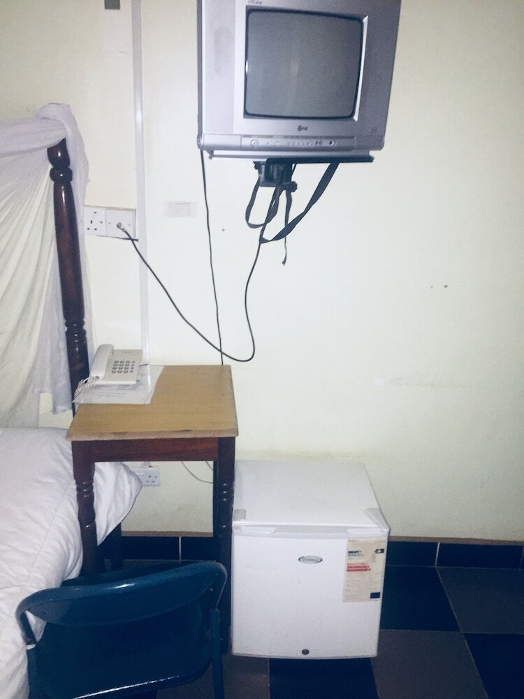 Hotel Free Zone
