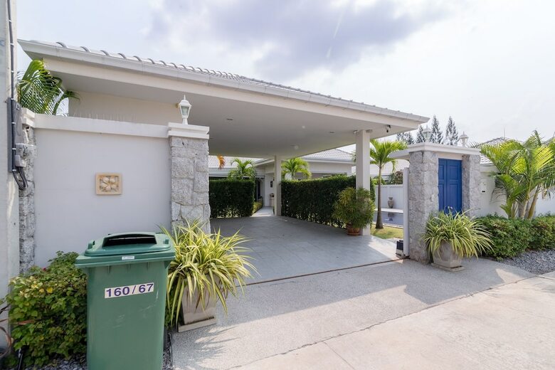 Private Pool Villa With 3 Bedrooms L67