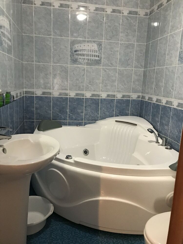 Hotel Family House