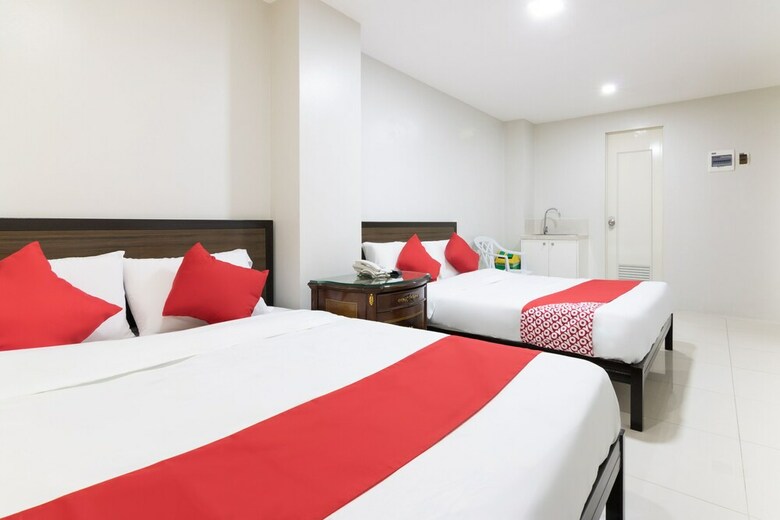 Hotel Oyo 152 Sangco Condotel