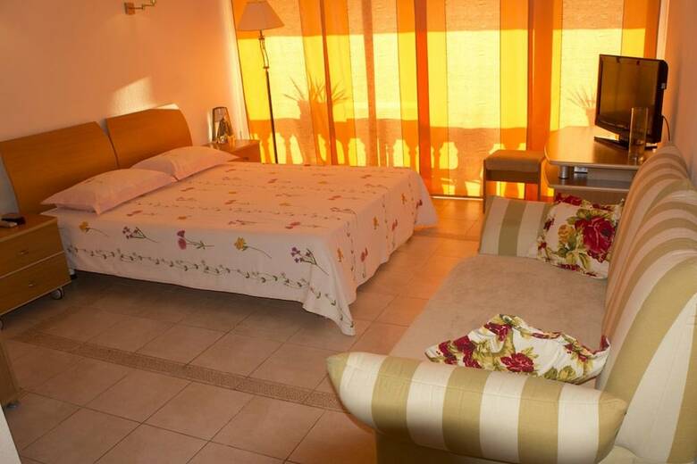 Pioner Hotel