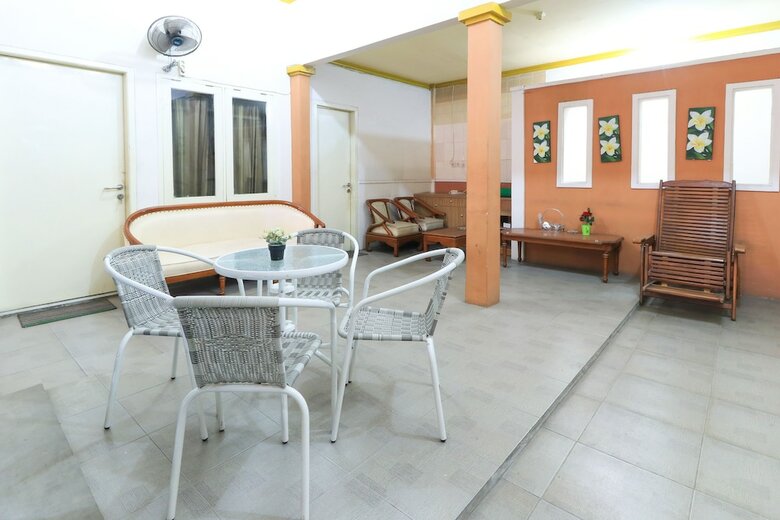 Hotel Babussalam Homestay