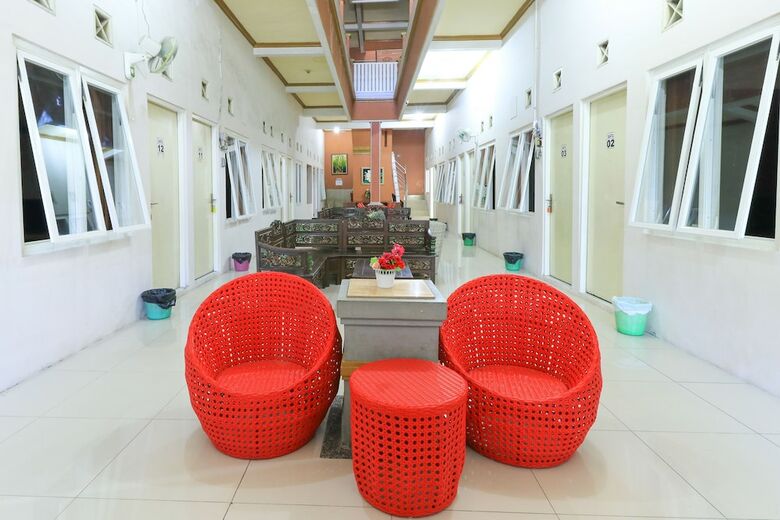 Hotel Babussalam Homestay
