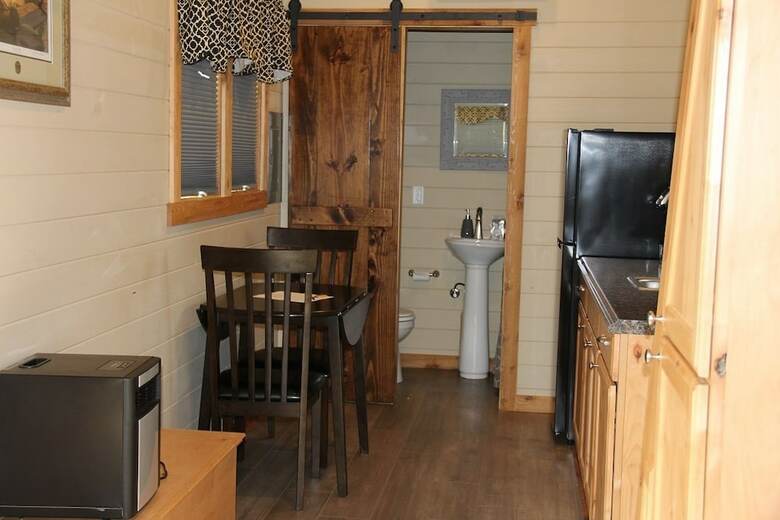 Cabana The Silver Spur Resort
