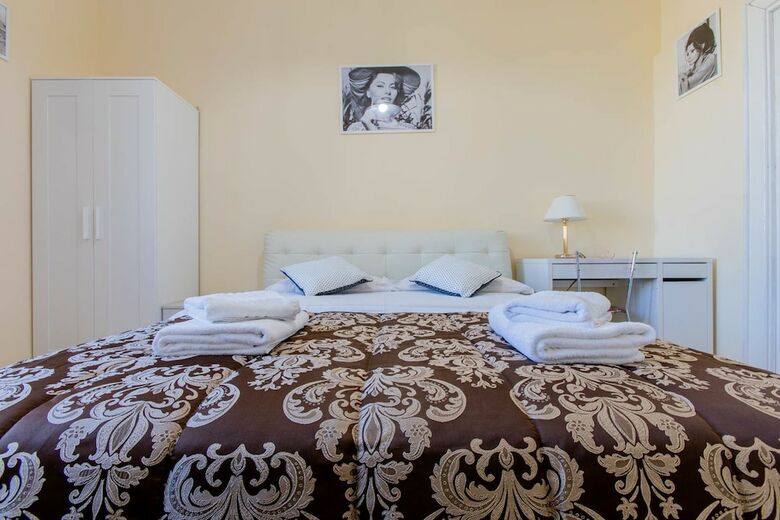 Hotel Flower Guesthouse