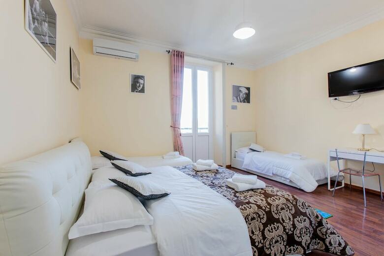 Hotel Flower Guesthouse