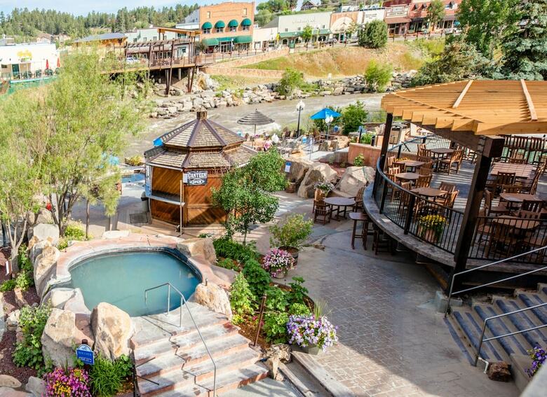 Hotel The Springs Resort & Spa
