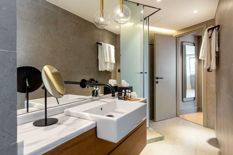 Hotel Bob W Eolou