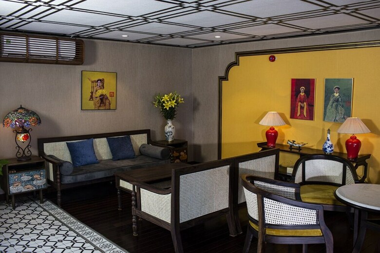 Indochine Cruise Lan Ha Bay