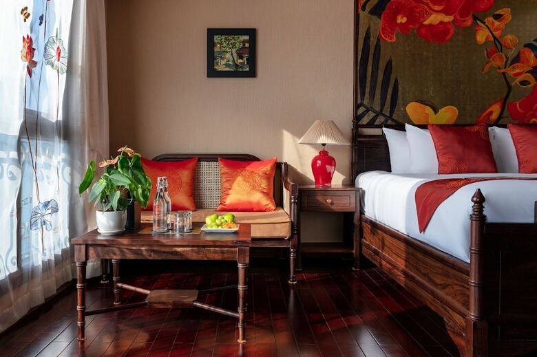 Indochine Cruise Lan Ha Bay